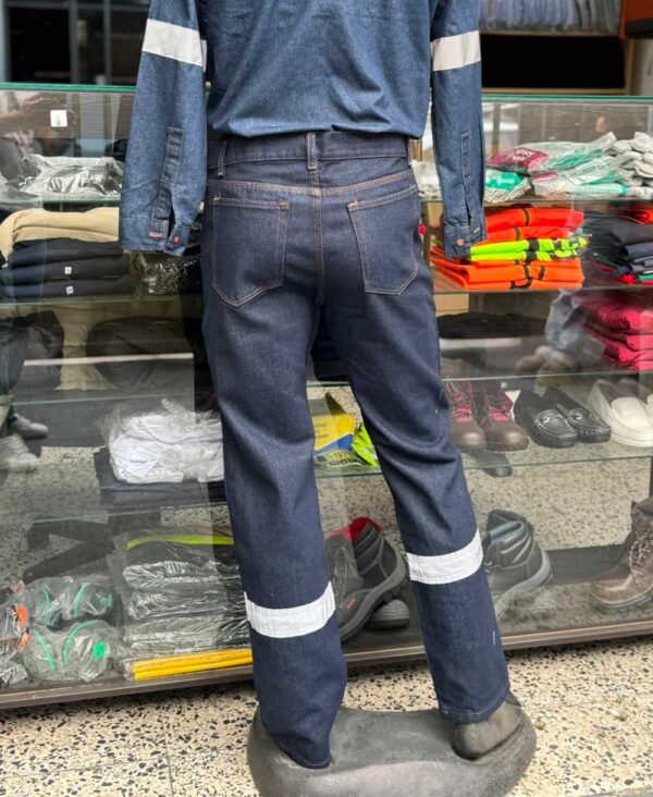 Pantalon-Jean-Caballero-con-Cinta-Reflectiva-Dotación-Ardicom-Dotaciones Pantalon-Jean-Caballero-con-Cinta-Reflectiva-Dotación-Ardicom-Dotaciones